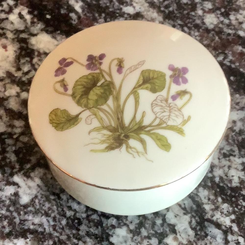 Otagiri covered trinket, made in Japan